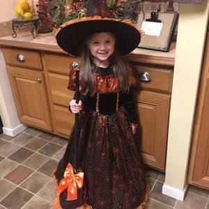 Meet your Posher, Russell brandi